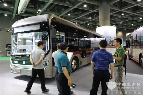 yutong bus.jpg