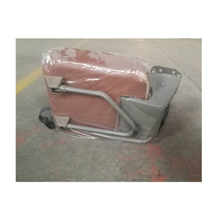 ônibus de líder de turismo dobrando seat.jpg
